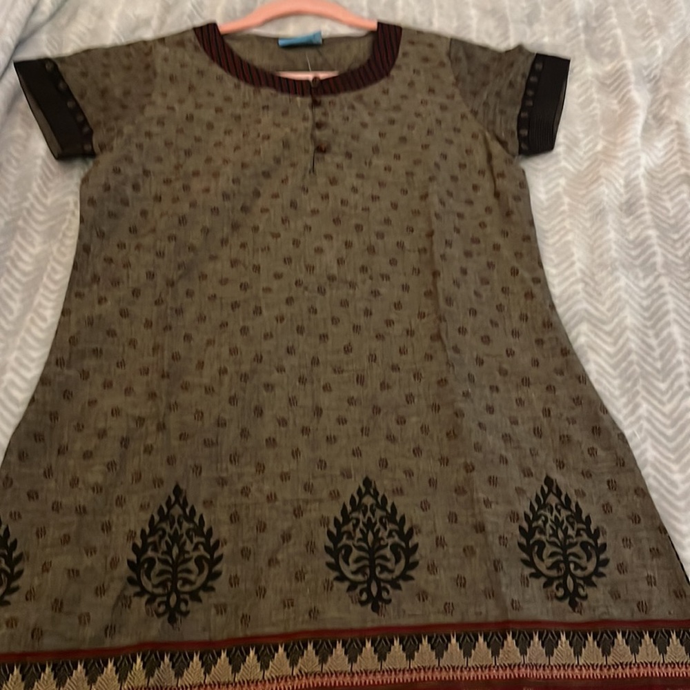 NWT silk Kurta made in India size medium